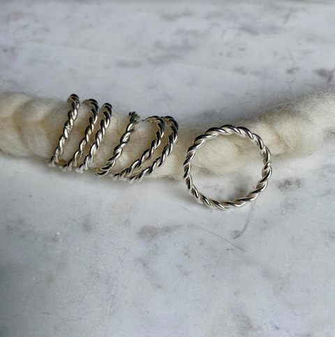 Twisty Rope Ring