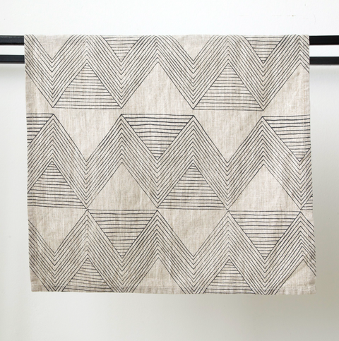 Hand Printed Napkin, Charcoal Zig Zag